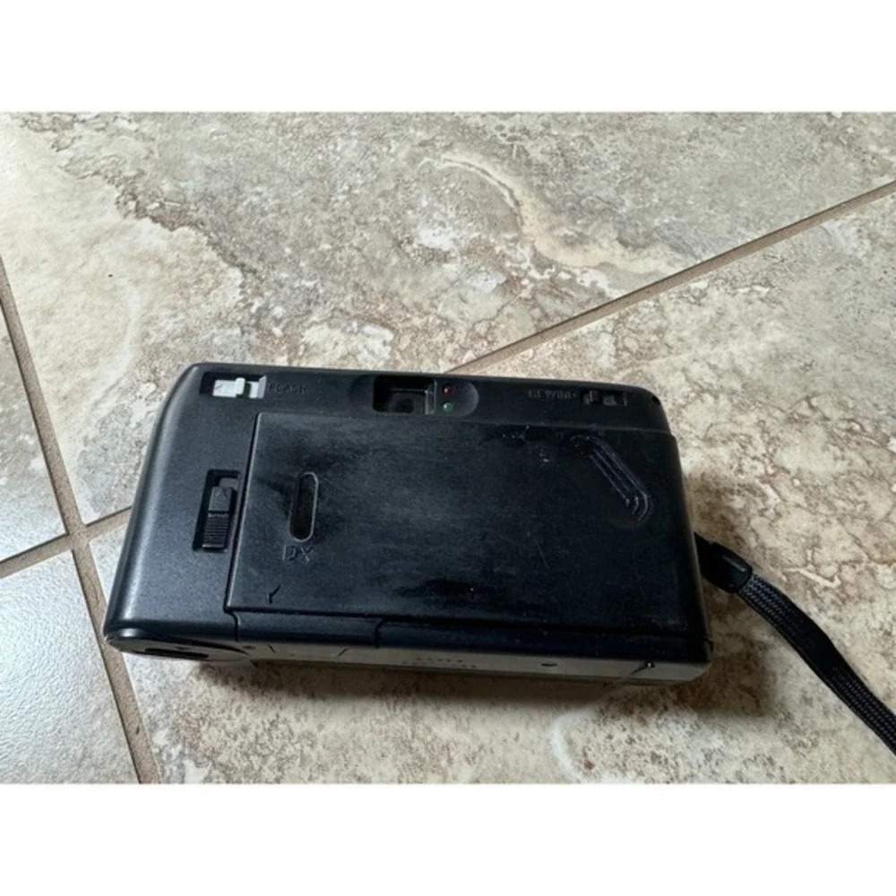 Vivitar PS:120 Focus Free / DX‎ Motorized Film Camera Point & Shoot Not Tested